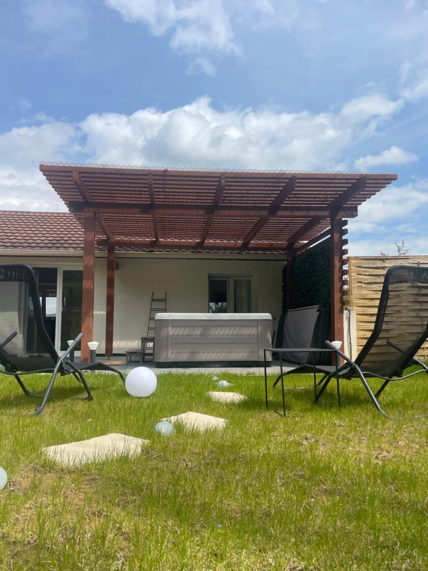 Sinalospa - Culiacan - Appartement Jardin Jacuzzi Sauna A 5 Minutes De Nancy Place Stanislas Champigneulles Eksteriør billede
